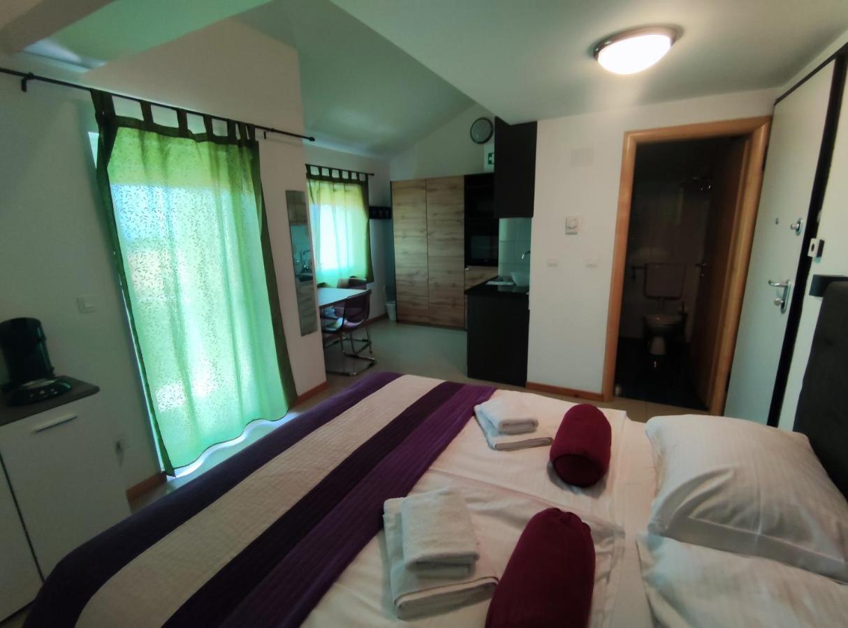 Panorama Sunset Apartments 茨雷斯 外观 照片